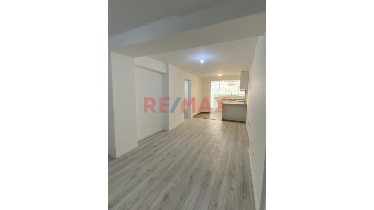 Venta De Moderno Departamento En Santa Catalina
