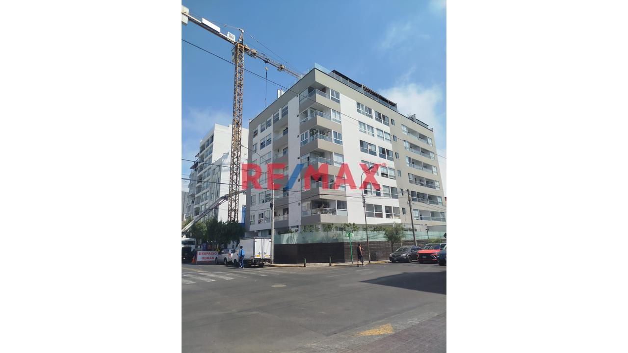 Se Vende Espectacular Departamento En Miraflores